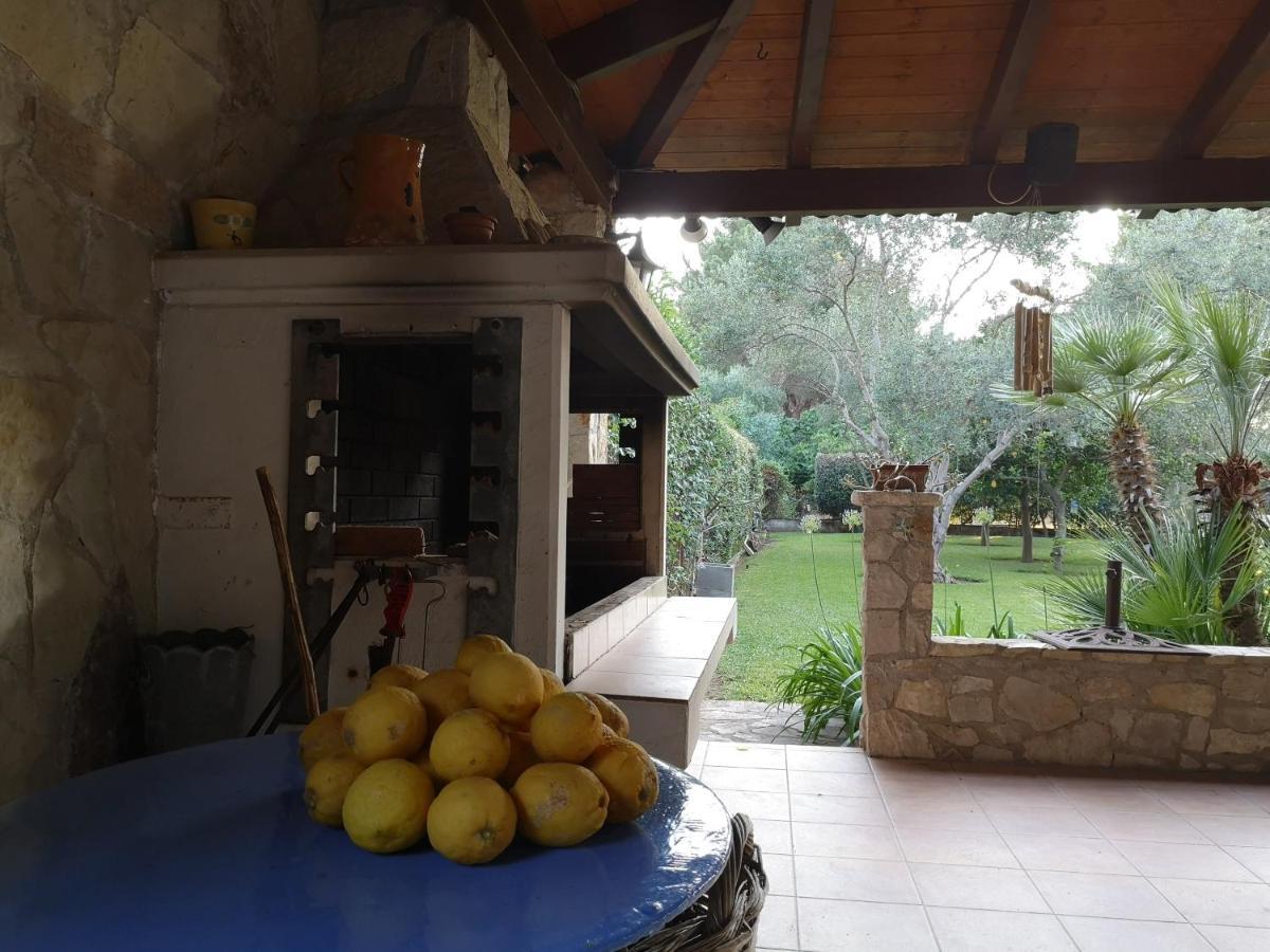 Villa Lena Entire Cottage Kalamaki  Exterior foto